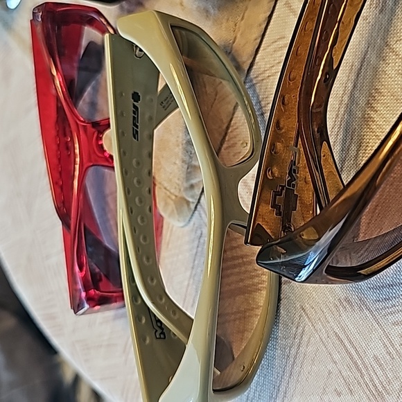 SPY MC - Picture 10 of 16